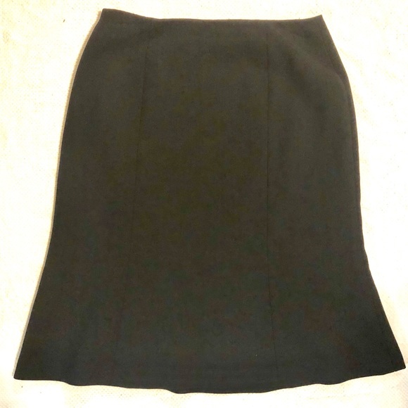 Dana Buchman Black Mid Length Wool Skirt - Picture 3 of 6